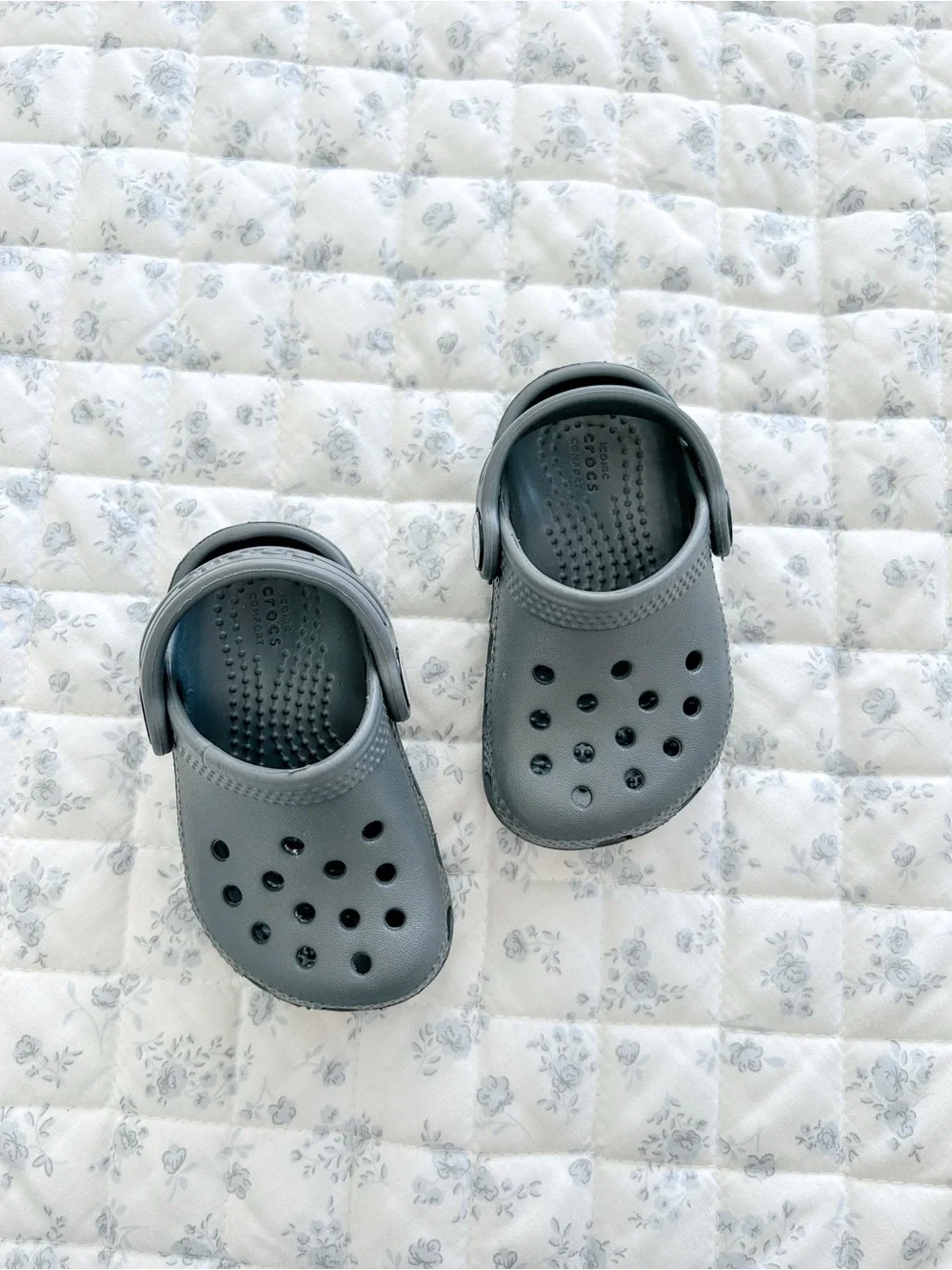 CROCS 4c size